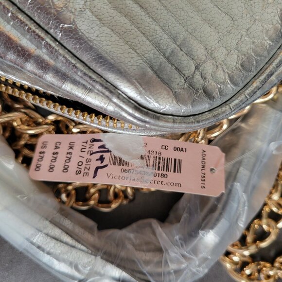 Victorias Secret Silver Faux Snakeskin Crossbody Bag With Gold Chain & Zipper - Picture 11 of 11